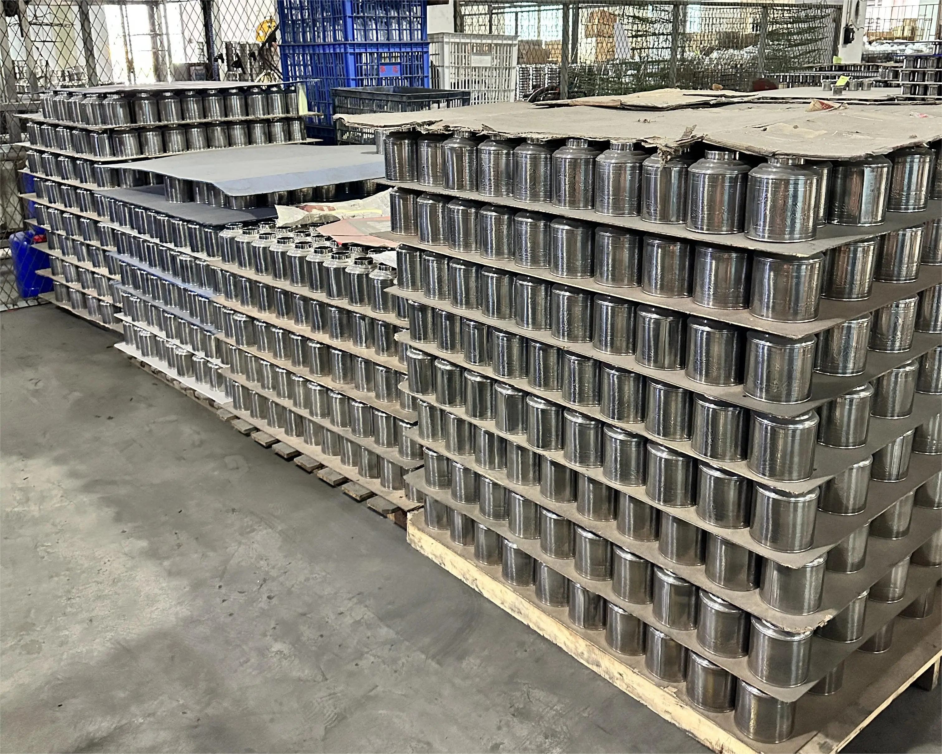 400g Straight cylinder type stainless steel tea caddy with classical pattern tea jar coffee metal canister with lid