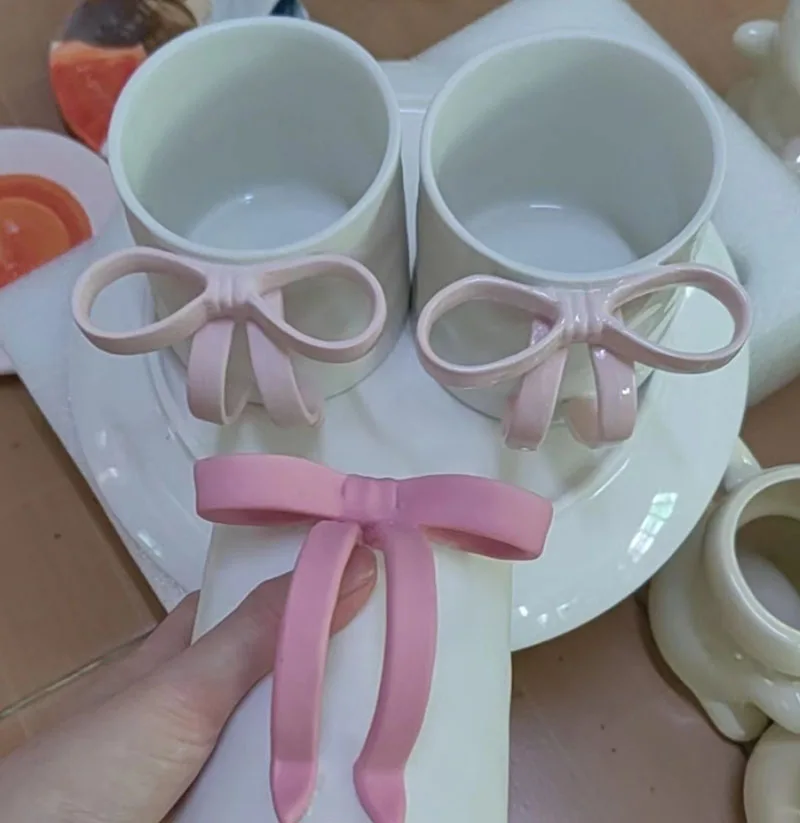 UCHOME Factory directly sell 3d embossed bow handle ceramic coffee mug creative cute girl heart pink princess cup