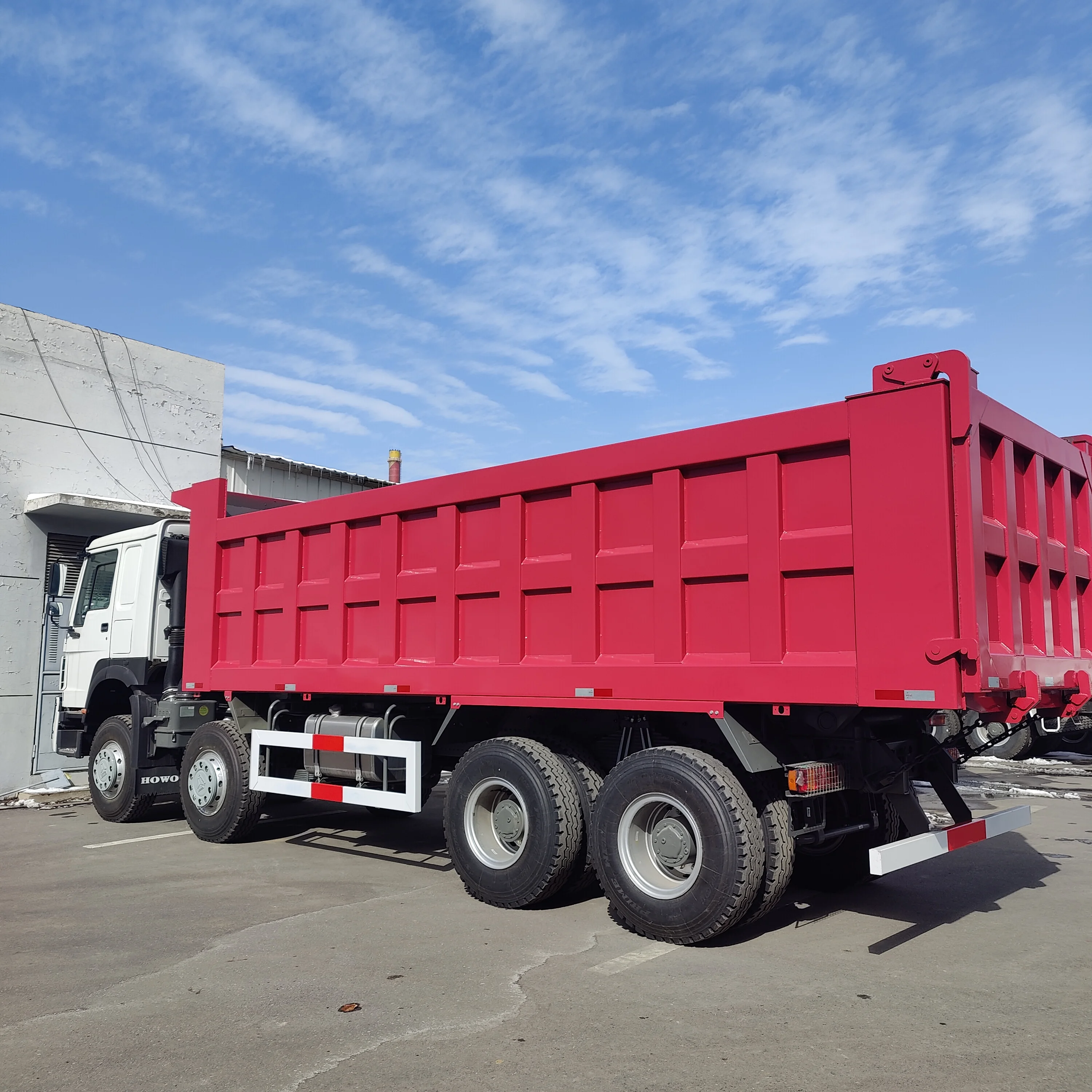 Sinotruk 8x4 howo Heavy Duty Euro3 emission 400hp new Mining tipper dump truck for hot sale