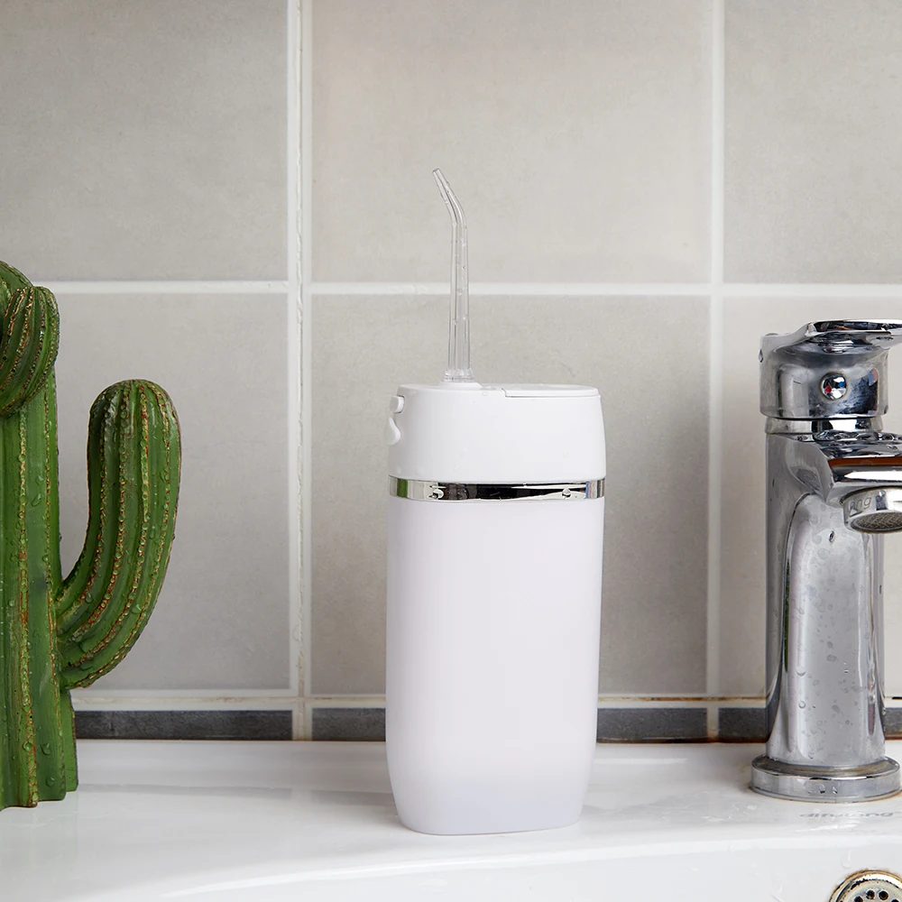 Hot Sale 165ml  OEM Oral Jet Irrigator Portable mini water flosser