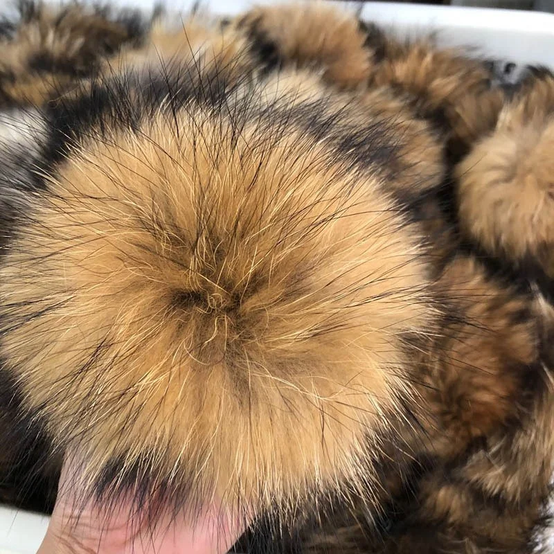 Factory Price Real Raccoon Fox Fur Pompom With Snap Button Big Fur Ball Pom Pom For Beanie Hats DIY Fur Accessories