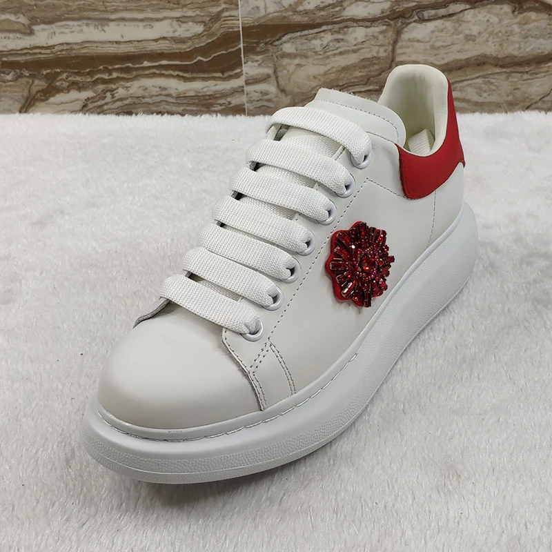 MOQ 1Pair high quality New designers genuine Leather sport shoes women casual