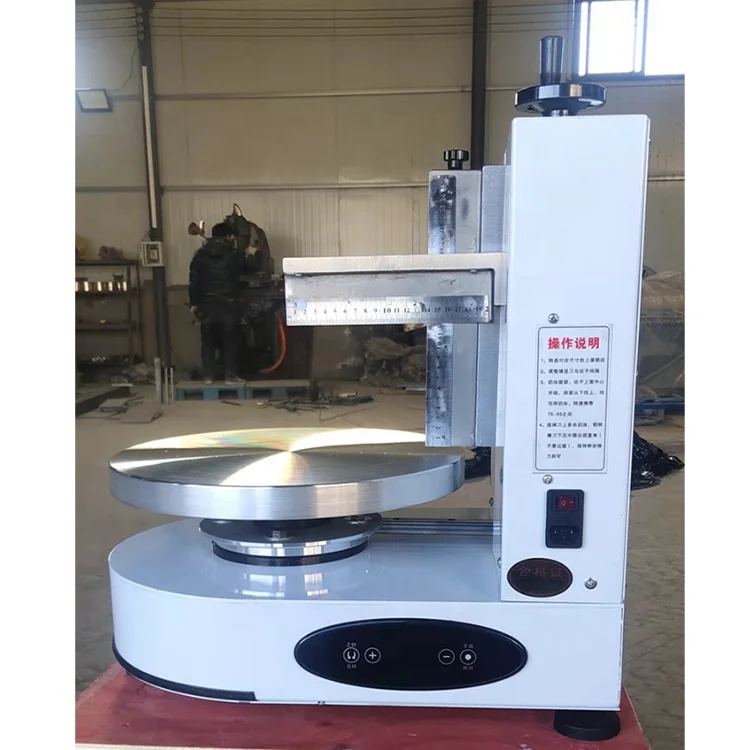 Attractive design automatic round cakes depositor cream ice cake coating frosting decorating icing machine