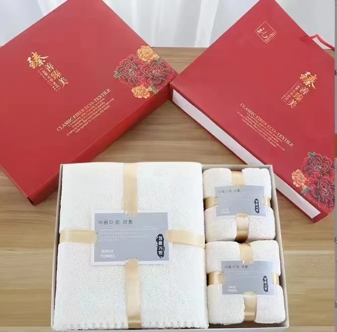 Custom Hot Sell Coral Fleece Towel Gift Box Set High Density Absorbent Soft Coral Fleece Bath Face Towel Promotional Gift Sets