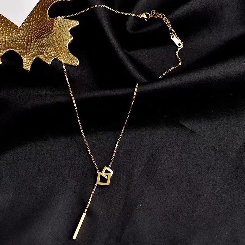 Square Interlocking Necklace Women Minimalist Pendant Titanium Steel Lock Bone Chain Hollow Long Bar Square Tassel Jewelry