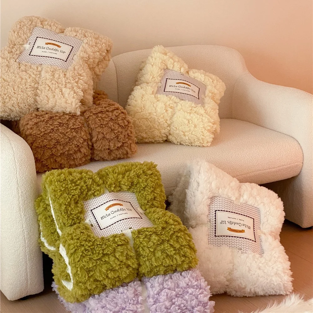 Wholesale Winter Mink Faux Fur Throw Light Jacquard Flannel Blanket Baby Ripple Blanket Korea For Bedding Home New House