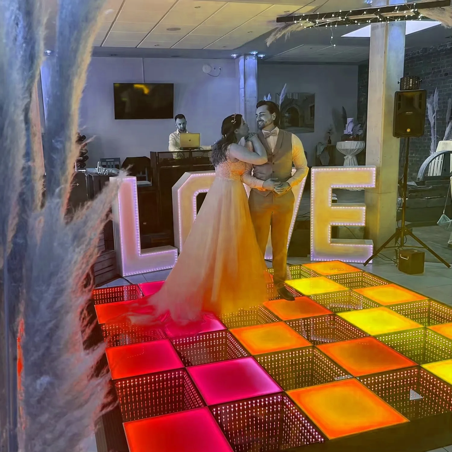 Waterproof Dage Event Tiles Controller Outdoor Mirror Panels Portable Dancing Wedding Party Stage Lights 3D LED Dance Floor