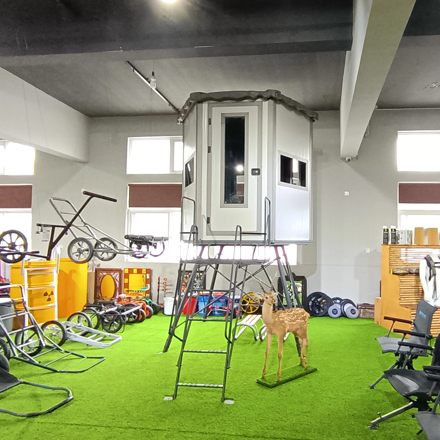 2022 best sell hardside blind climbing tower box office house blind house