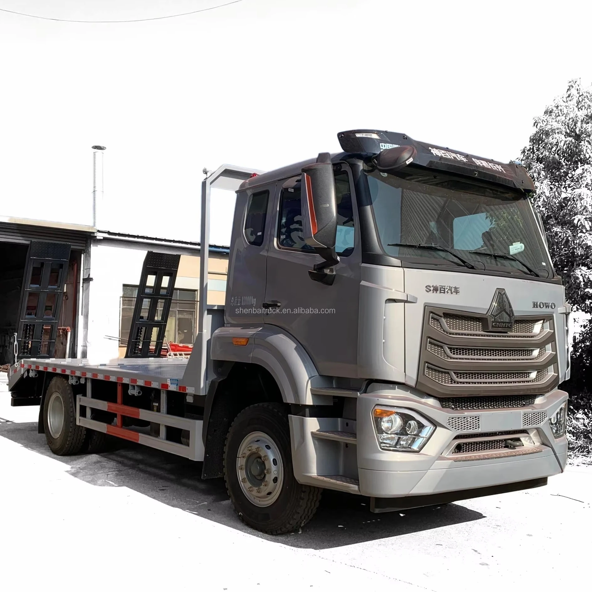 Sinotruk Howo 4x2 бортовой грузовик с рампой лестница низкая транспорт для продажи