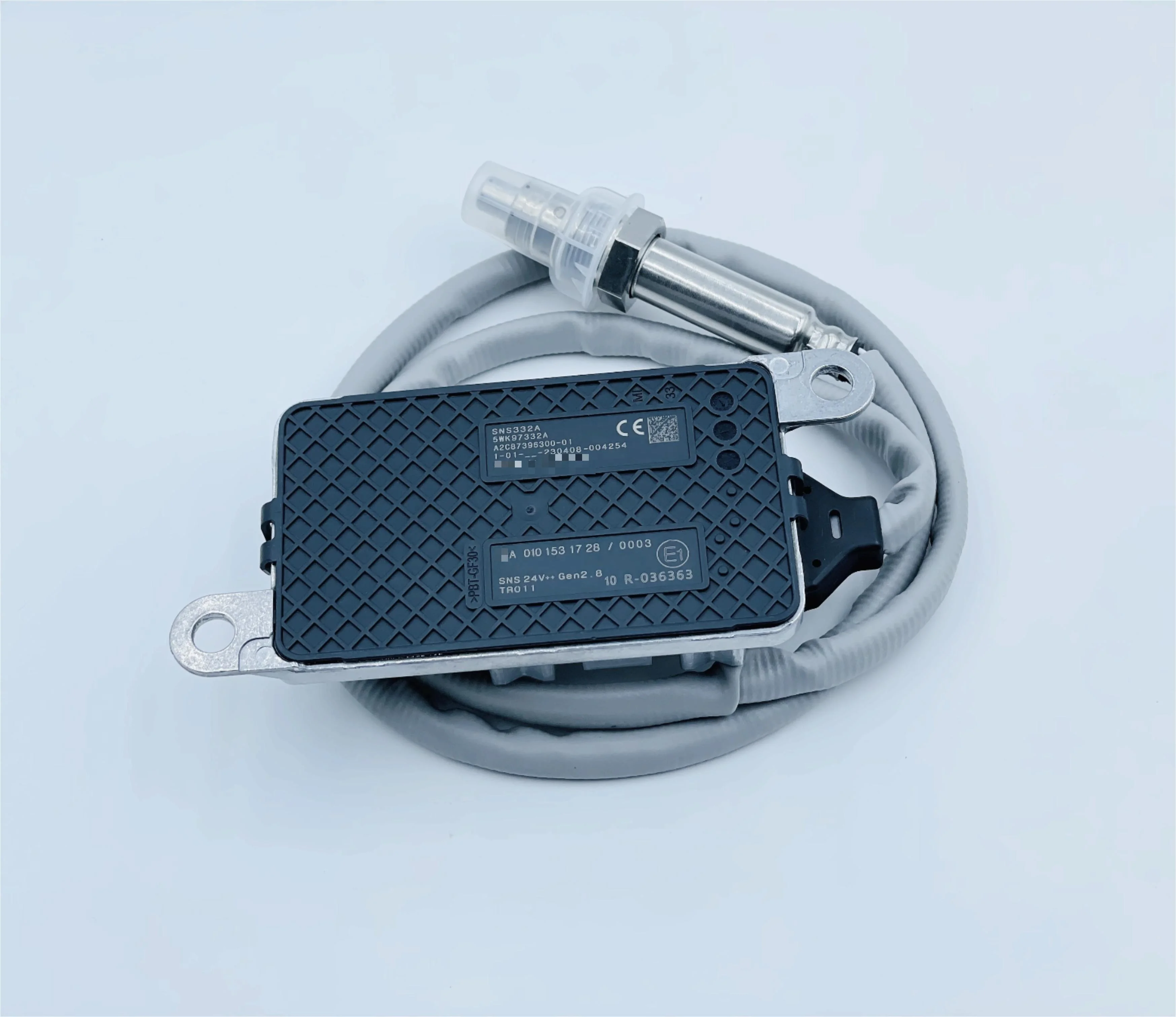 24V 5WK97332A New Nitron Oxide NOx Sensor A0101531728 1 Year Warranty for Mercedes Benz Truck Engine