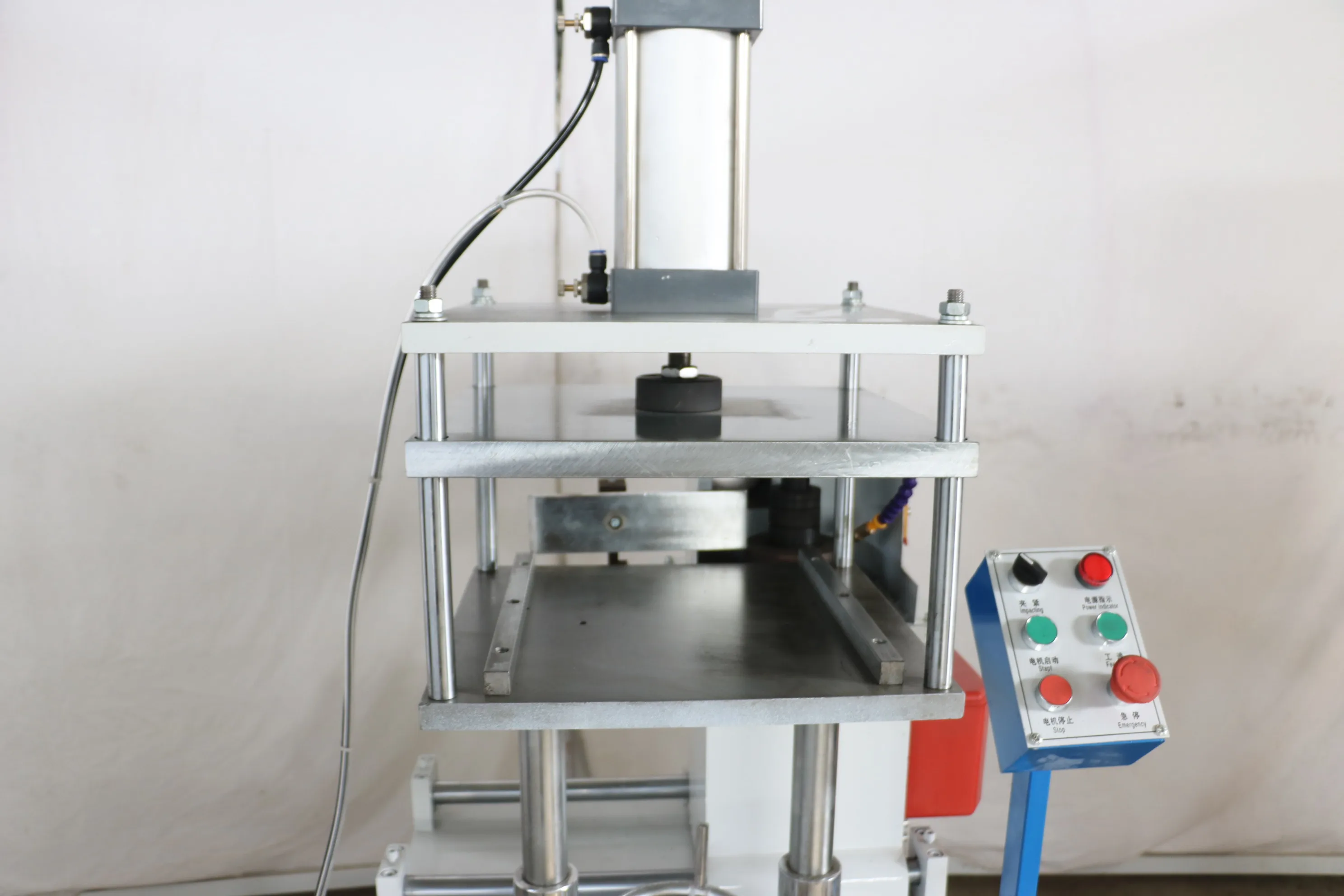 Aluminum profile Corner Milling Machine Aluminum Window door auto End Milling Machine