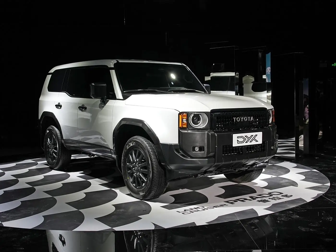 2024 In-Stock Toyo tas Pra do P 2.4T 5-Seat SUV GAC FAW Hybrid Large 4WD New Energy Vehicle