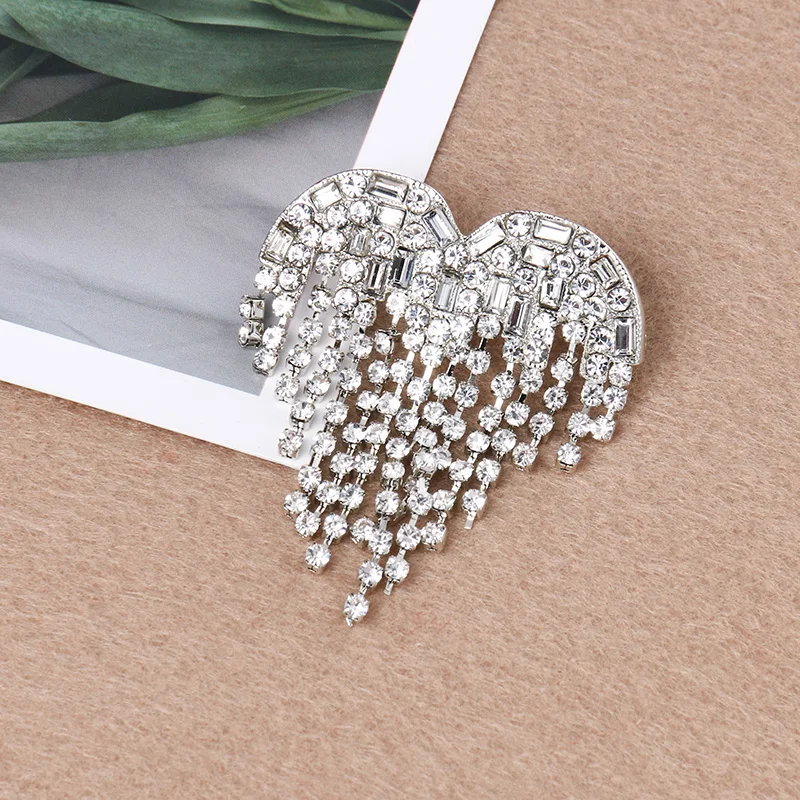 New Arrival High Quality Gun Black Plated Red Crystal Rhinestones Heart Tassel Jewelry Brooch Pin