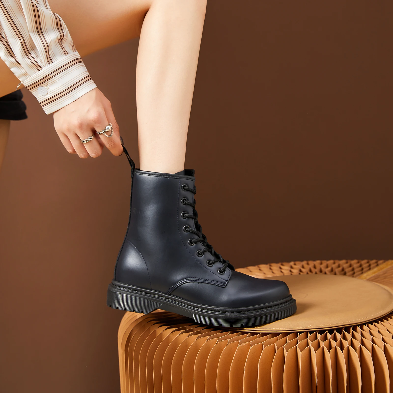 Wholesale Custom Waterproof Pu Leather Ankle Boots Lace Up Winter Women fashion Boots For Women New Style