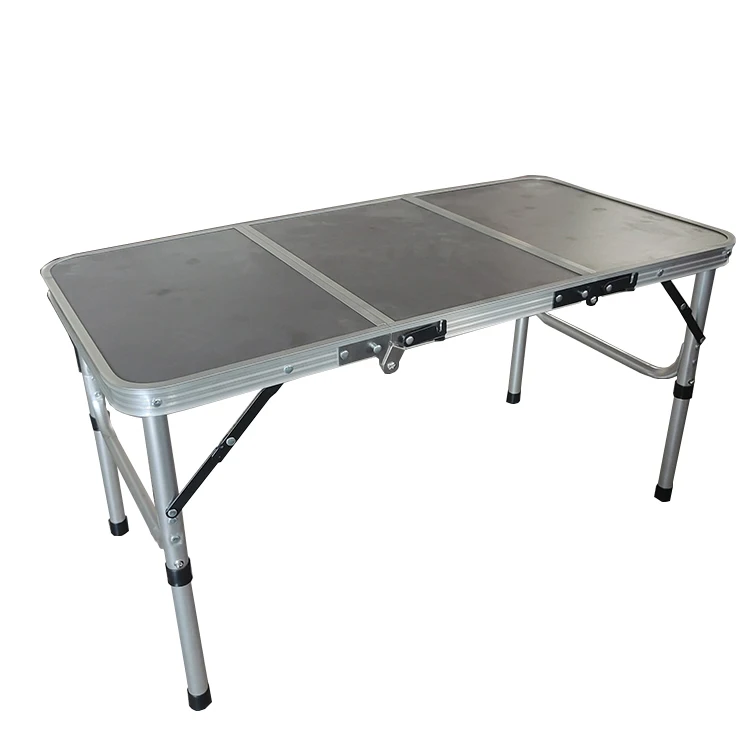The newly listed aluminum alloy folding table for easy storage is used for outdoor camping and barbecue