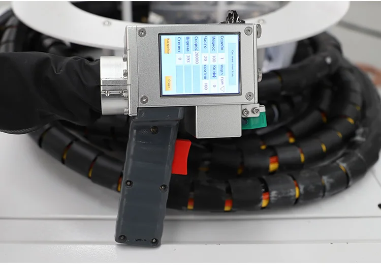 Portable 1000w 2000w laser metal cleaning machine rust removal oil paint removal fiber cleaner cheap price