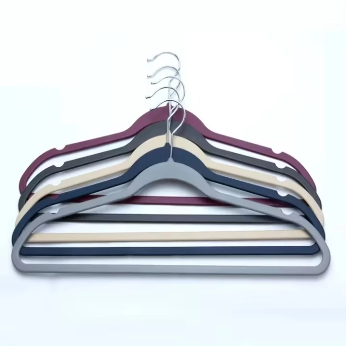 Quality clothes hangers metal swivel hook heavy duty thin plastic coat hanger