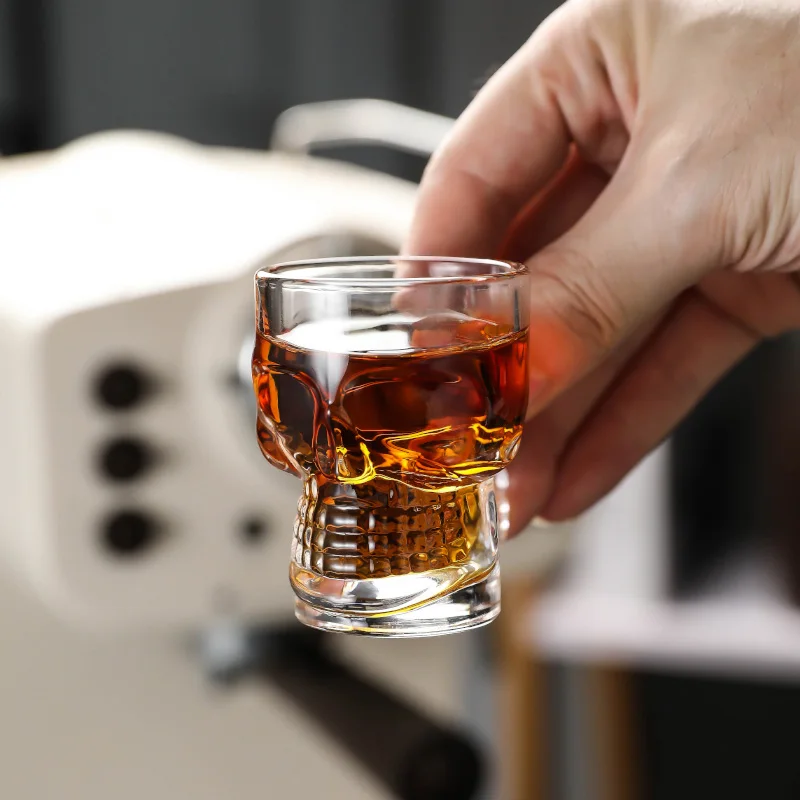 Creative Skulls Handle Shot Glass Perfect Crystal Whisky Cup Skeleton Design High Quality Whiskey Glass