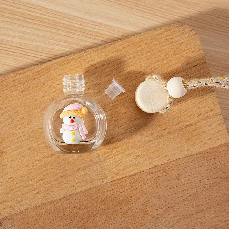 Wholesale Christmas Design Hanging Diffuser Car Air Freshener Empty Car Perfume Essential Oil Glass Bottle
