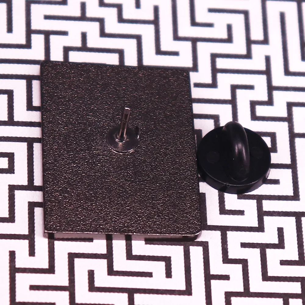 Custom Die-Struck Lapel Pin with Antique Finish Personalized Metal Badge for Clubs Schools