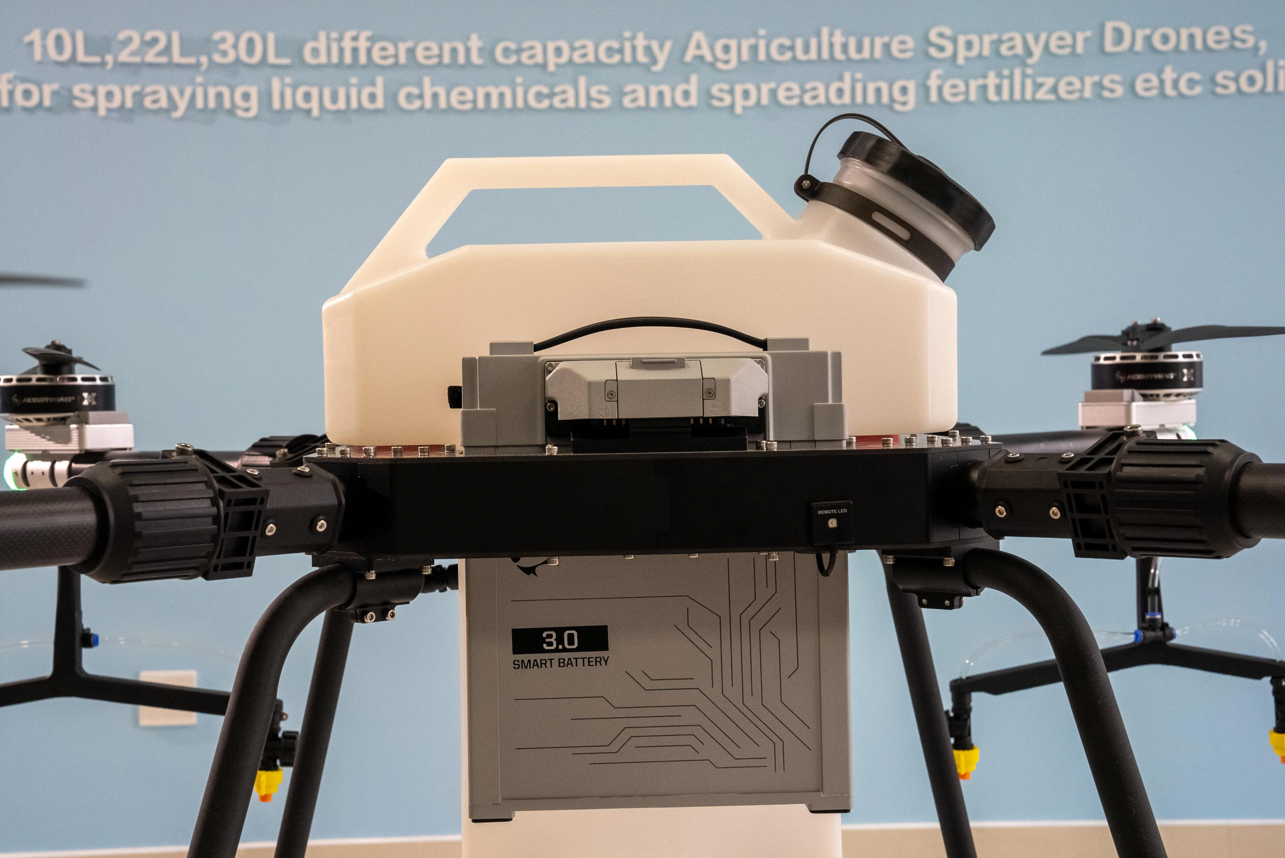 Plant Wholesale Carbon Fiber Spraying Farm Crop Intelligent Sprayer For Drones