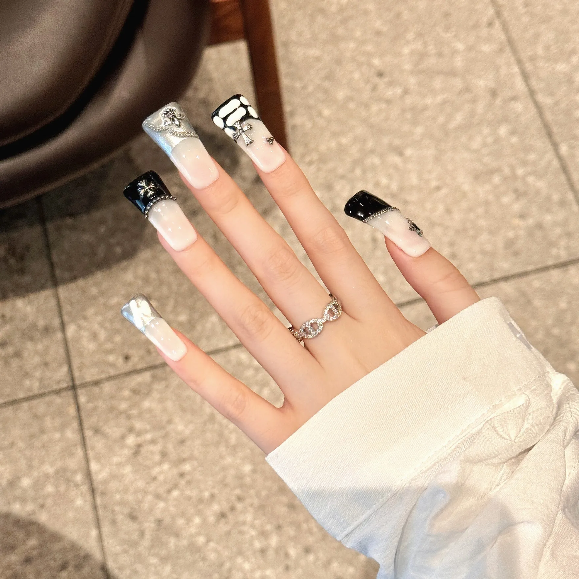 High quality Wholesale Price Handmade Press on Nails with glue OEM ODM Private label False Nails handmade stick on nails