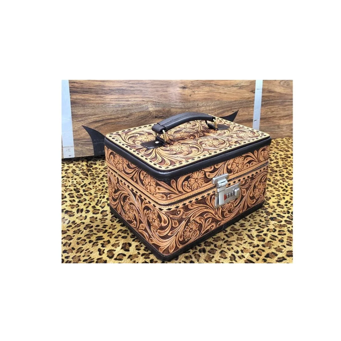 New Arrival Spacious Secured Western Style Large Tooled Leather Jewelry Box for Export Selling Available at Inexpensive Price