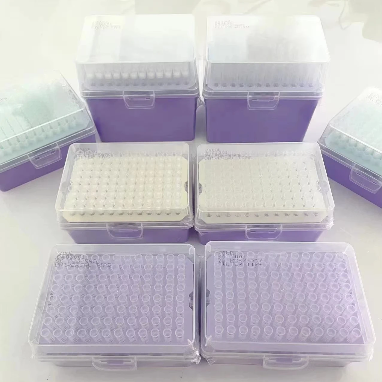 Wholesale medical consumable plastic disposable 200ul 300ul 1000ul pipette tip
