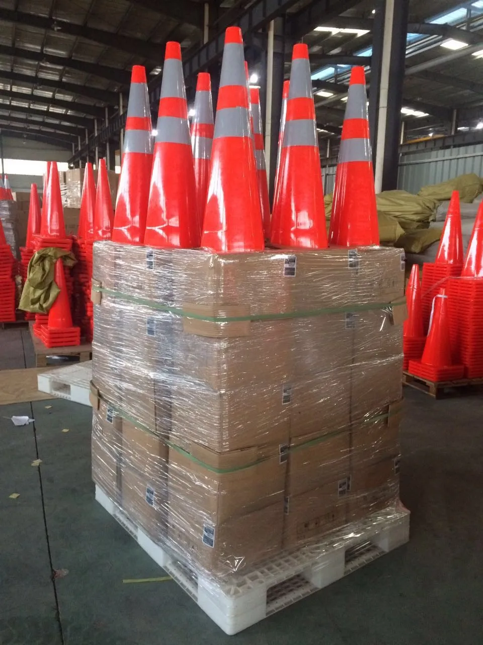 45cm PVC traffic cone 18" safety traffic cone reflective cone