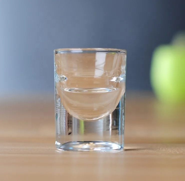 Manufacturer of 15ml thick bottom shooter glass shot glass dispenser bullet shot glass free samples premium quality