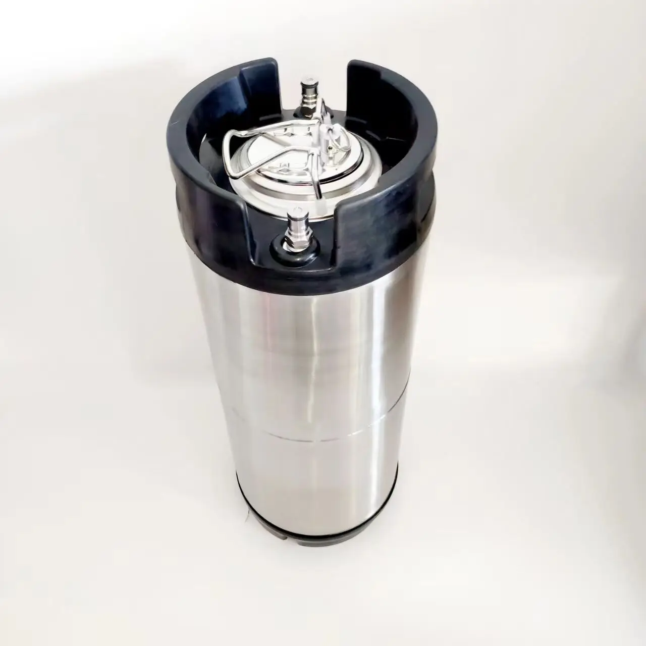 5gallon  ball lock corneilus  corney 19liter  home brewed corny keg