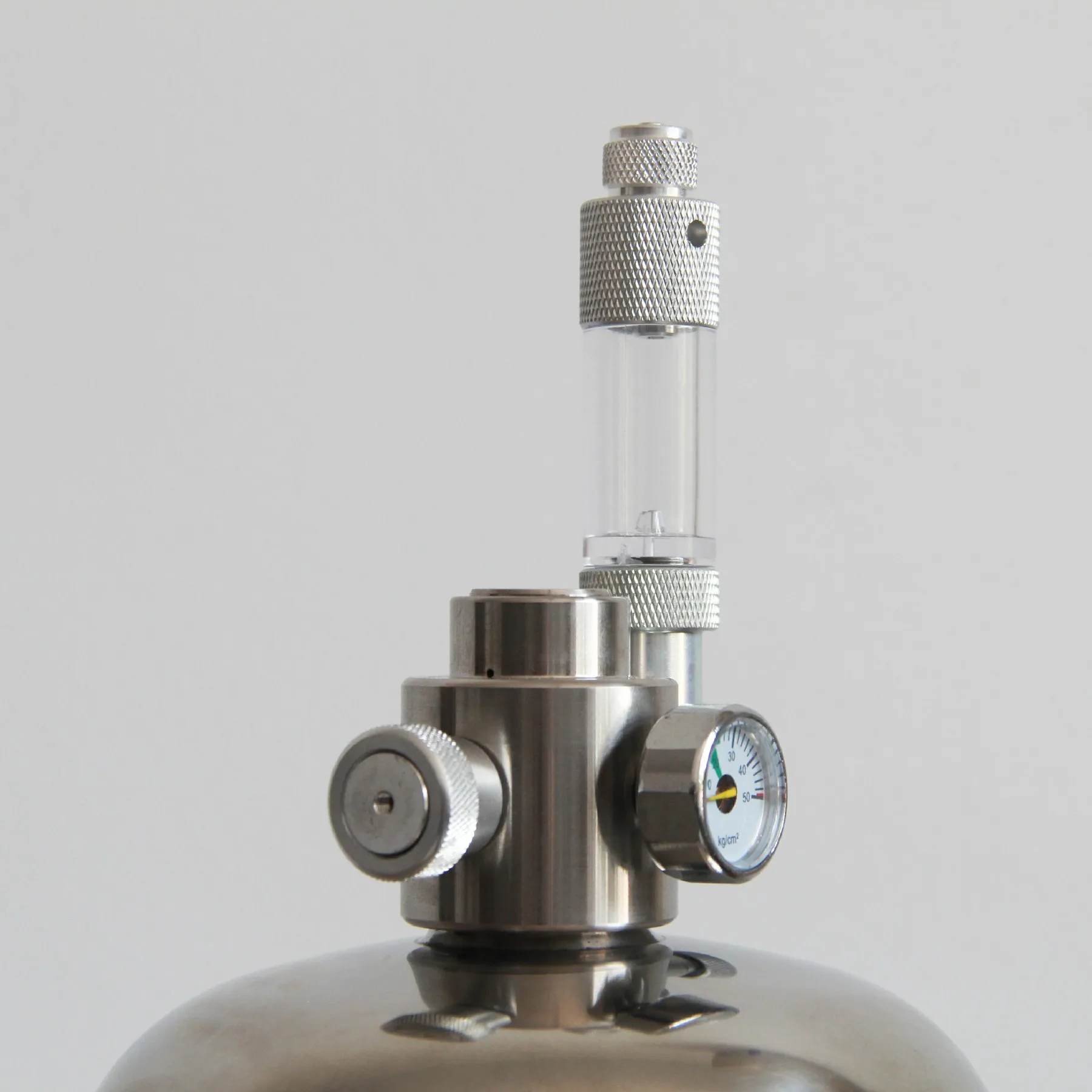 DEM C01-10-600 4L  Stainless Steel  Single Gauge  Aquarium  CO2 Cylinder Generator