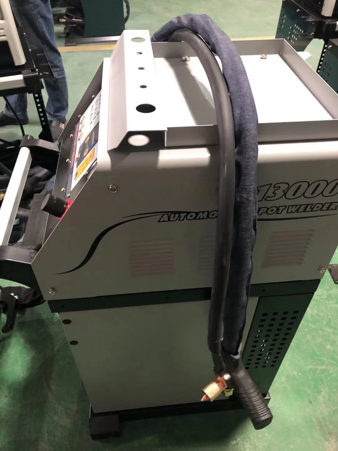 Vico Hot sale multifunctional Resistance Double side spot welder  VSW-11000/13000 with C-type Gun auto workshop dent puller