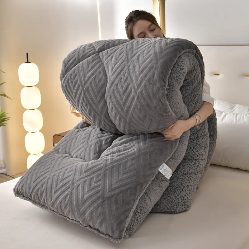 Wholesale New Thick Warm Milk Fiber Winter Quilt Lambswool Solid Color Double-Sided Velvet Baby Fleece Duvet Insert Quilt