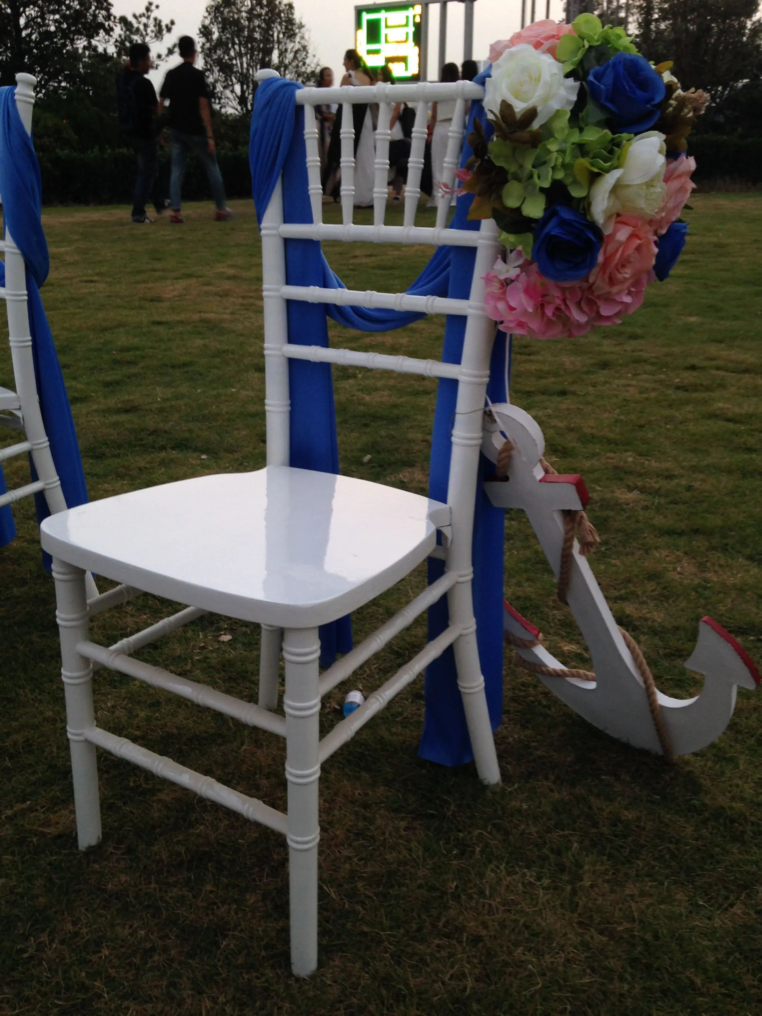 wholesale chiavari silla chairs White wood tiffany chiavari wedding hotel chair for banquet