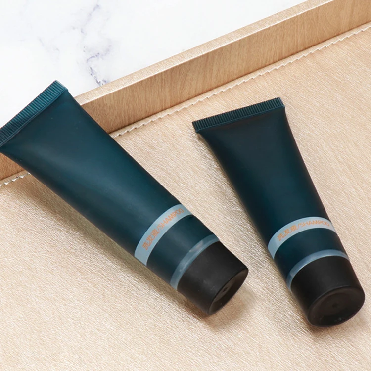 Набор косметических принадлежностей для ванной комнаты