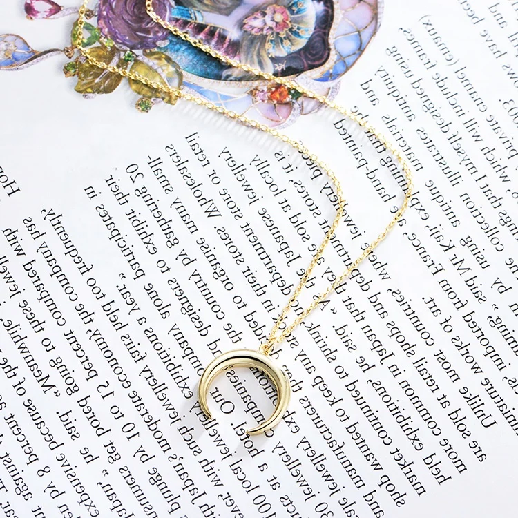 High Quality 925 Sterling Silver Jewelry Fashion Crescent Moon Pendants Necklaces 18K Gold Plated Necklaces for Women xupink