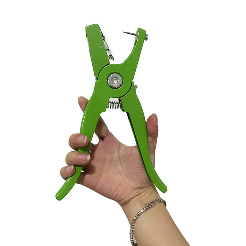 Farm Equipment Aluminum Livestock Veterinary Ear Tag Marker Applicator Cattle Sheep Pig Eartag Pliers
