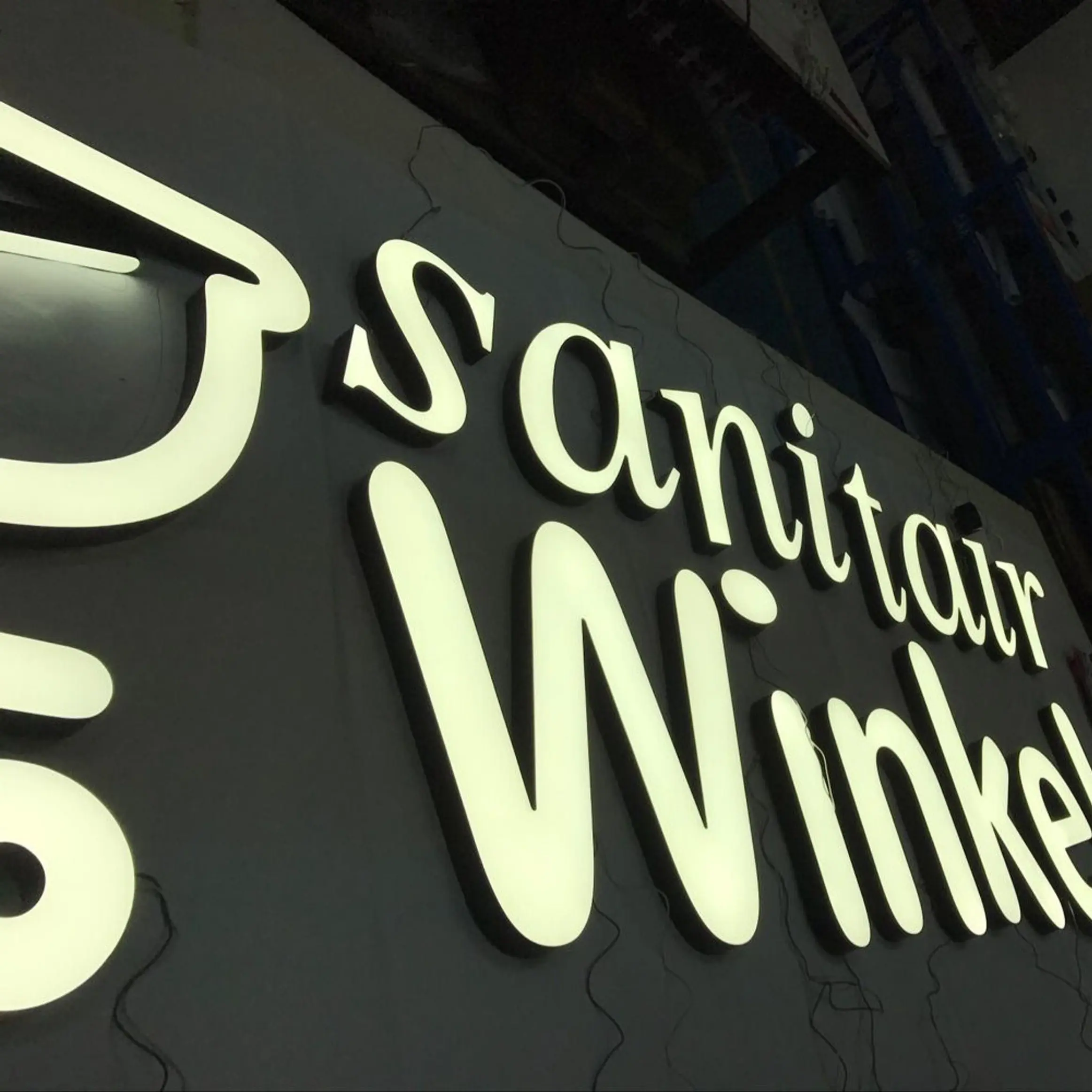 
3D Customized Led Shop Signage Letter Acrylic Advertising Building Sign Shop Signboard Channel Letter 