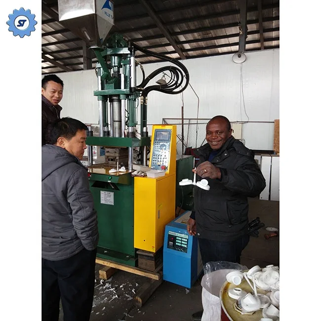 plastic electric socket injection molding Making machine