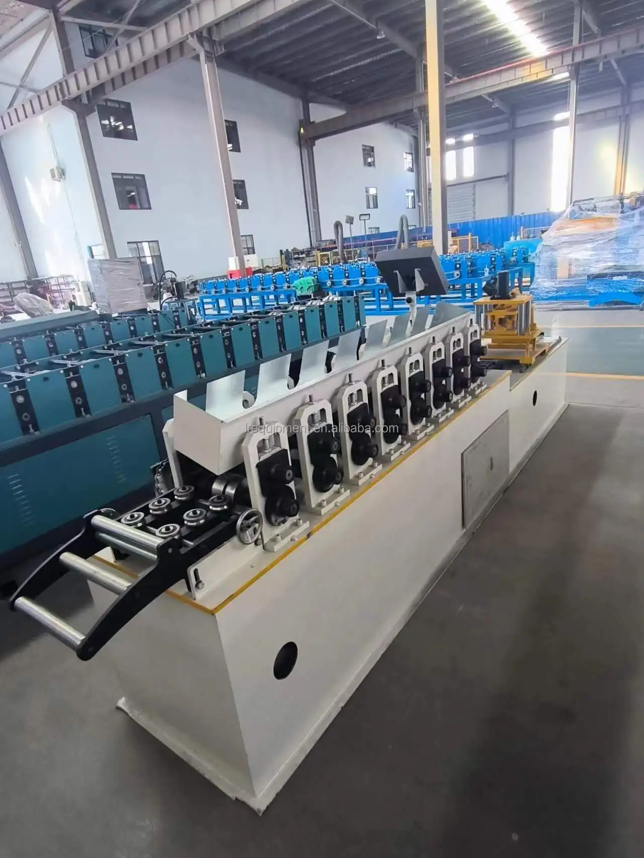 Automatic Metal Steel Making High Speed C U V Stud and Track Purlin Cold Roll Forming Machine