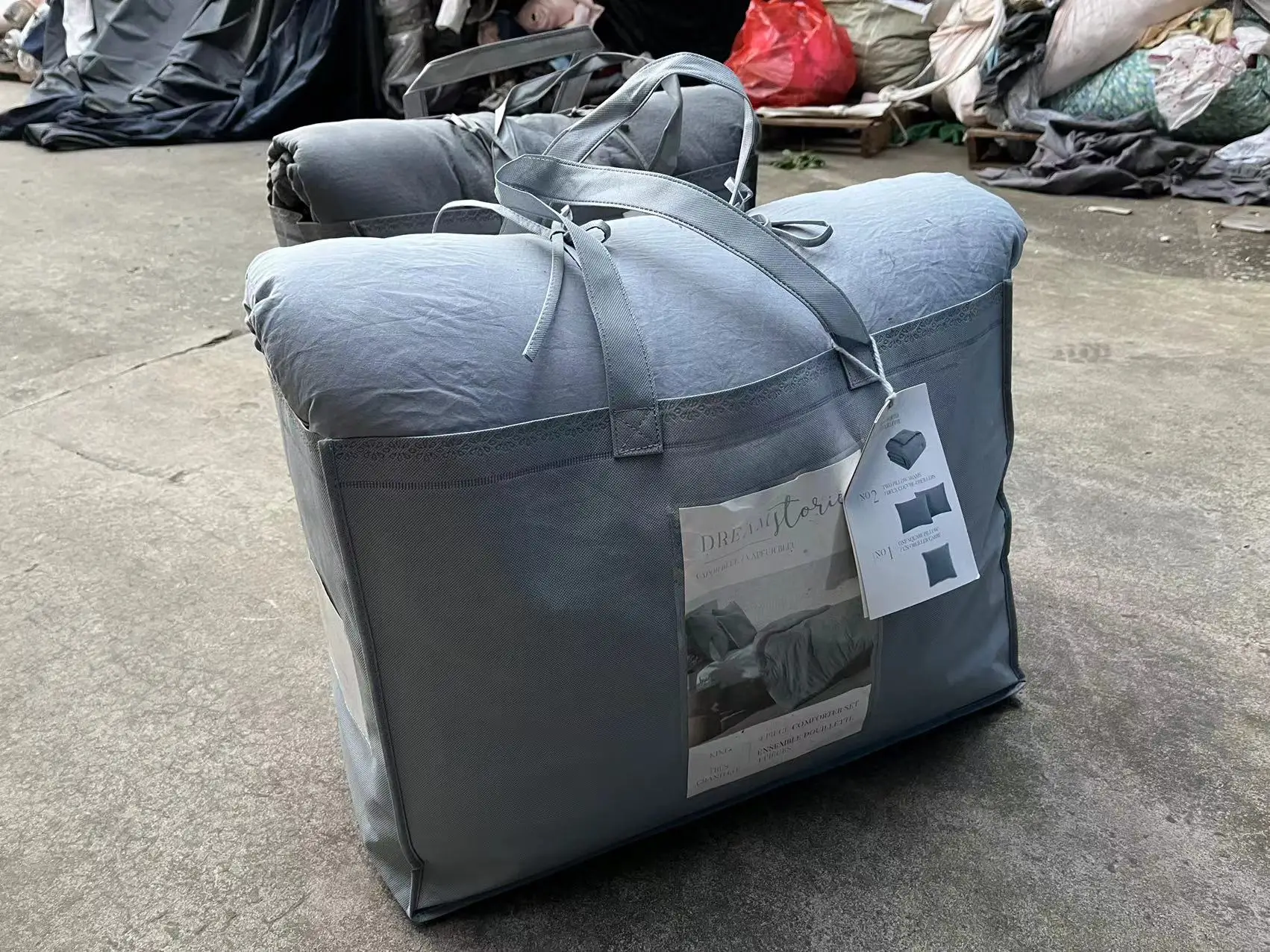 Modern Luxury super soft comforter 4pcs Quilt sets