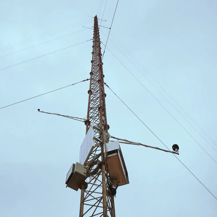 30m Galvanized GSM Antenna Guy Wire Lattice Steel Communication Guyed Tower