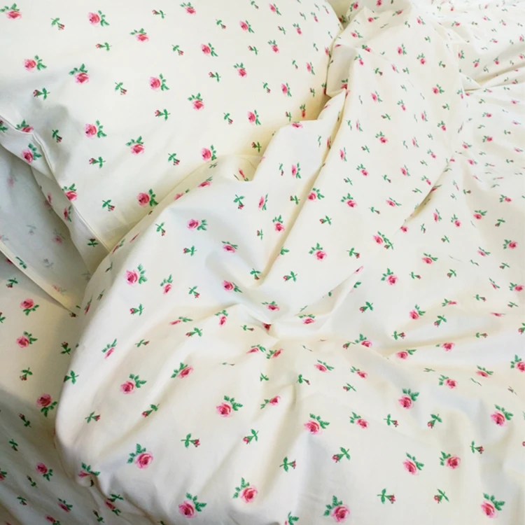 Наволочка из полиэстера маленький мягкий и милый цветочный принт можно заказать индивидуальный стиль простыня набор четырех предметов для общежития
