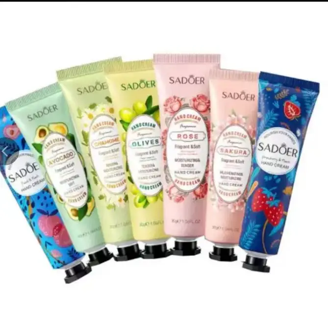 Advanced Fruit Hand Cream Rose Chamomile Hand Cream 30g effectively prevents dry, cracked and dehydrated skin