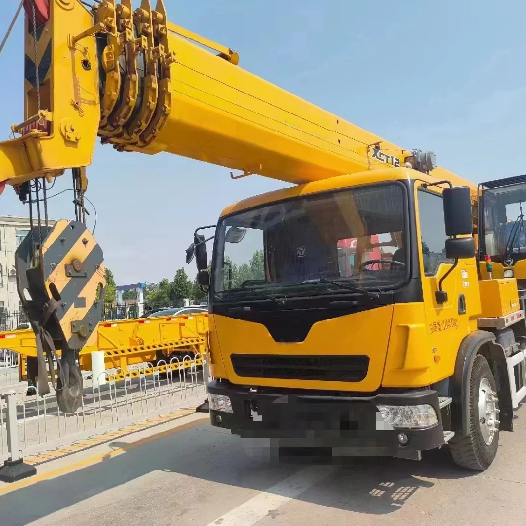 LIKE NEW 12 ton used truck crane Brand XCT12 Mobile Crane truck with crane for sale XCT12L4 XCT12L5 20212022 2023Years