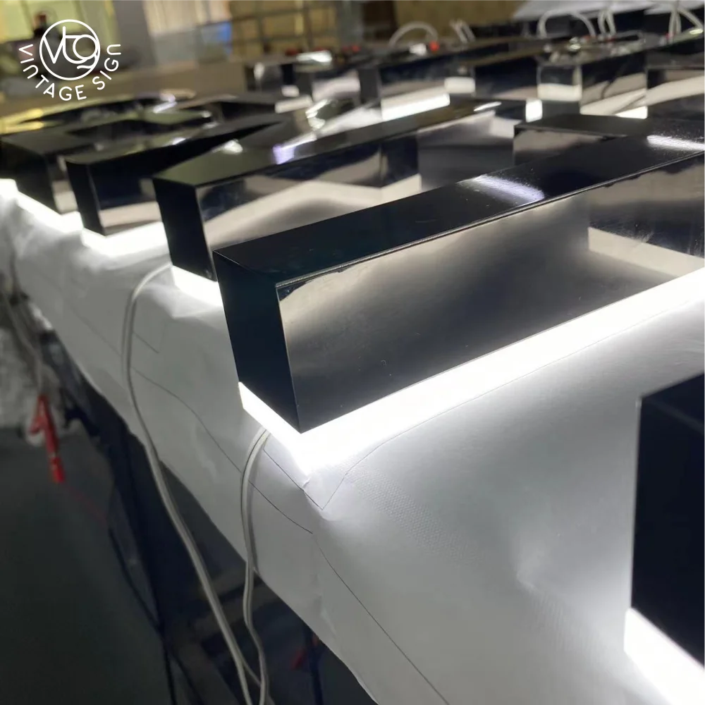 Logoe Used Outdoor Shop Name Board Design Light Sign Led Logo 3D Lighting Acrylic Led Channel Letters Signs