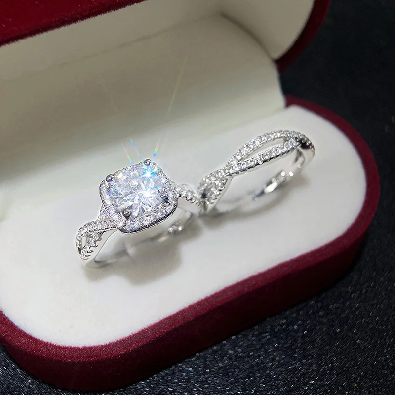 Factory Manufacturer Wholesale Brilliant Cut Moissanite Ring Set Women