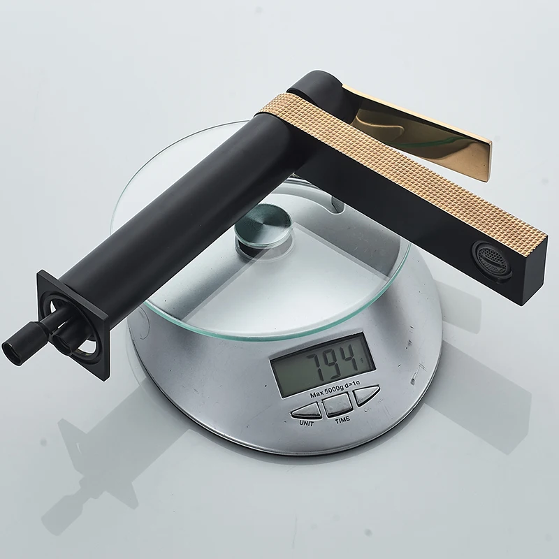 Momali Factory Price Bathroom Deck Mounted Black Rose Gold Antique Basin Faucet Washing Hair Basin Faucet Single Handle