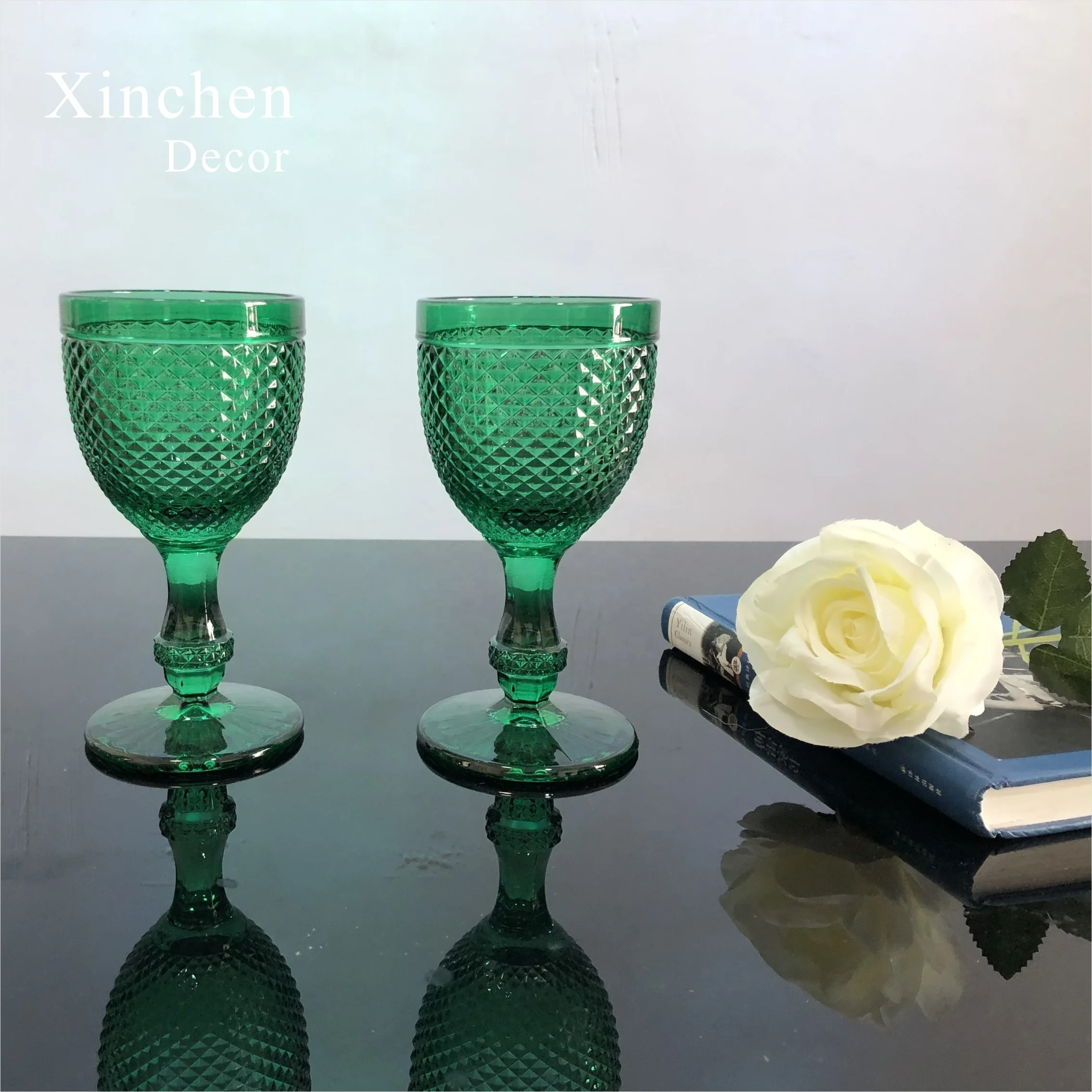 Wholesale Vintage Colored Glass Goblets Chic Diamond Wineglass For Party Event Decor